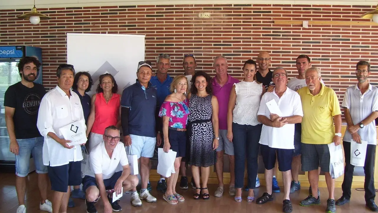 Premiados en el torneo Joyer&iacute;a Cuarzos celebrado el pasado fin de semana en Golf de Guara. Foto: Golf de Guara