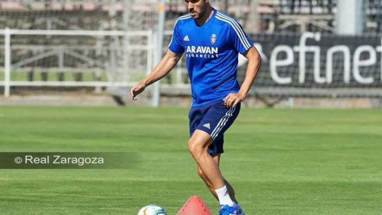 El Pichu Atienza reconoci&oacute; en rueda de prensa que para volver a ganar es fundamental dejar la porter&iacute;a a cero | Real Zaragoza