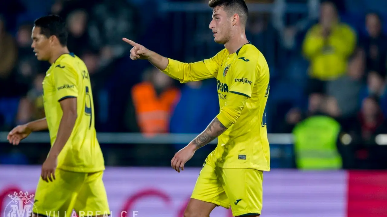 Raba dedica su gol. | Foto: Villarreal CF