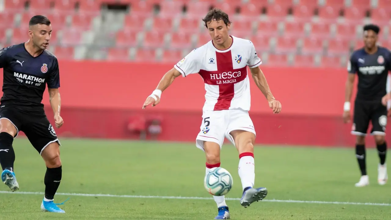 Mosquera durante un amistoso de pretemporada | Foto: SD Huesca