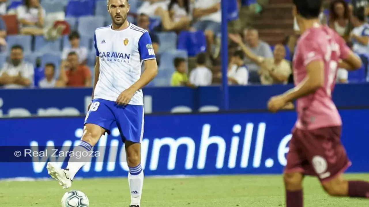 Atienza, ante el Tenerife. Foto: Real Zaragoza