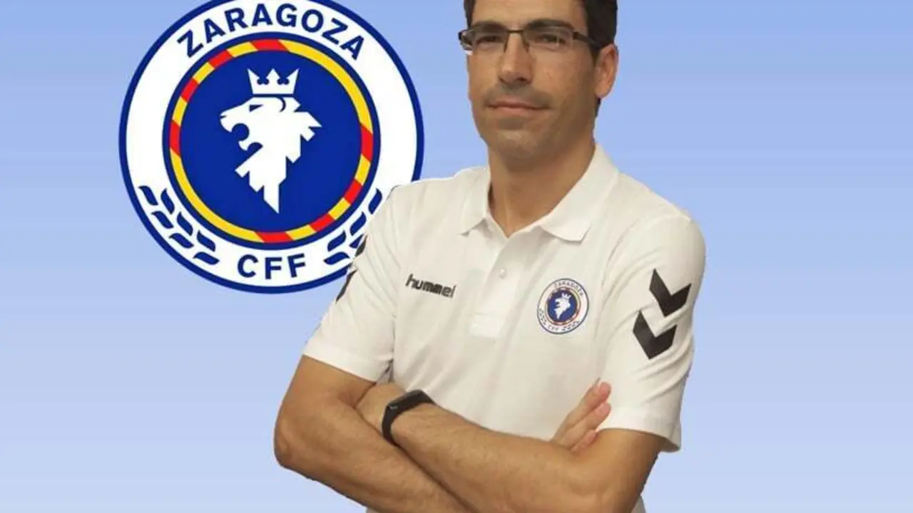 El Zaragoza CFF presenta a &Oacute;scar Mar&iacute;n. | Foto: Zaragoza CFF