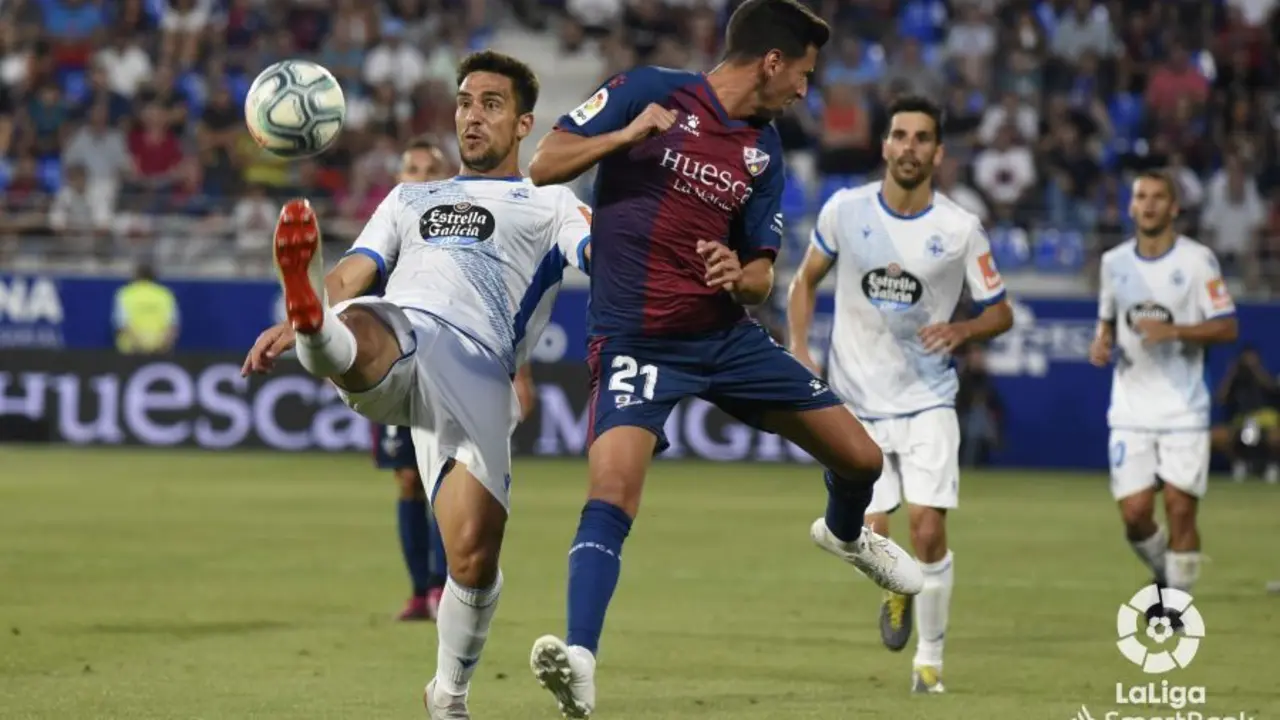 Juan Carlos ante el Deportivo en El Alcoraz | Foto: LaLiga