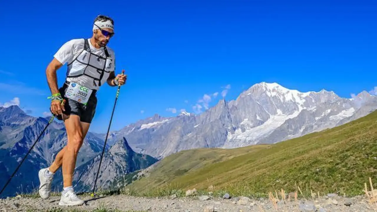 Luis Alberto Hernando durante su participaci&oacute;n en la CCC de la UTMB. Foto: Twitter UTMB