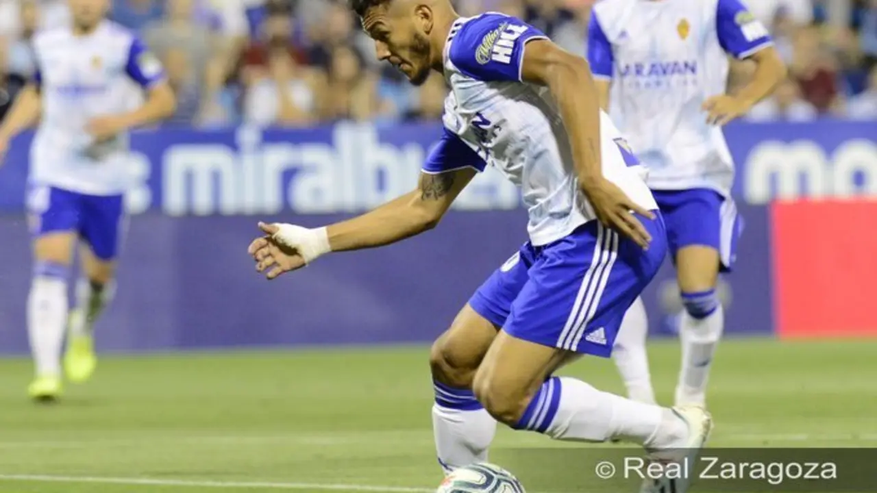 Su&aacute;rez, en el partido ante el Elche. Foto: Real Zaragoza
