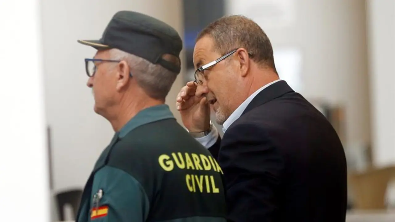 El expresidente del Zaragoza, Agapito Iglesias, en el juicio por el presunto ama&ntilde;o del Levante - Real Zaragoza. Foto:. EFE / Miguel &Aacute;ngel Polo