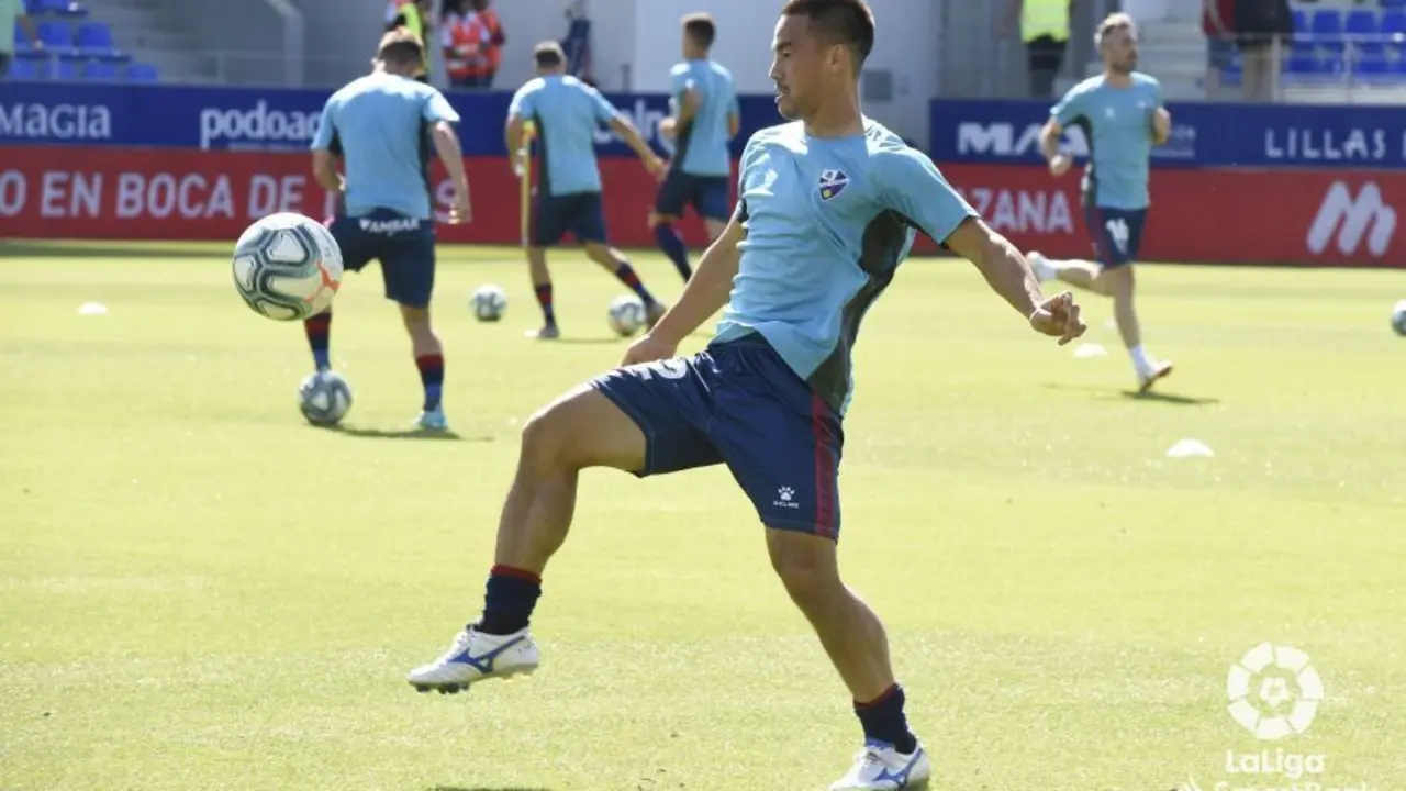 Okazaki tuvo sus primeros minutos con la camiseta azulgrana. | Foto: LFP