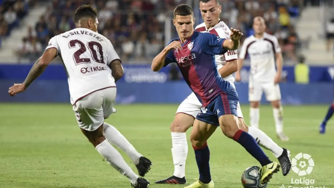 Seoane en el partido disputado entre la SD Huesca y el Albacete. Foto: LaLiga