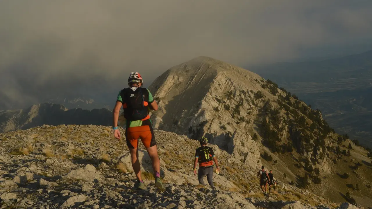 Los riders alcanzaron la cima de Pe&ntilde;a Monta&ntilde;esa a 2.229 metros de altitud. Foto: Pe&ntilde;a Guara