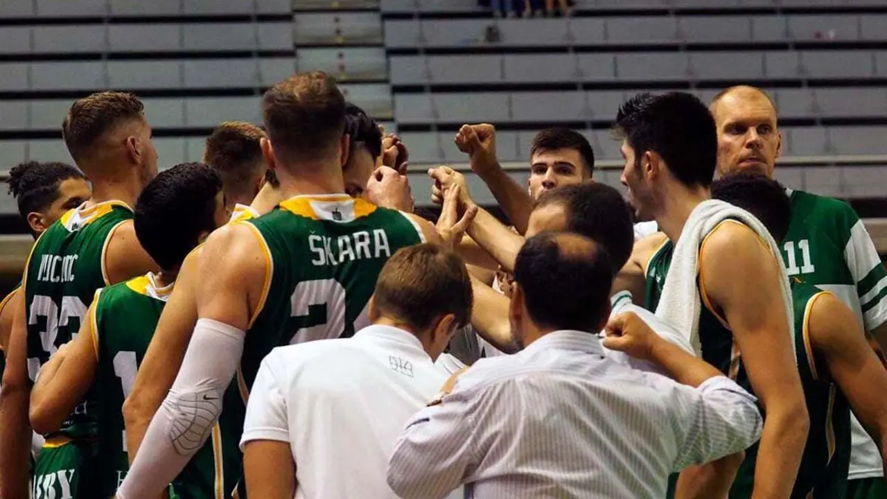 Equipo y afici&oacute;n tienen que ser uno si se quiere doblegar a los granadinos | Foto: C.Pascual