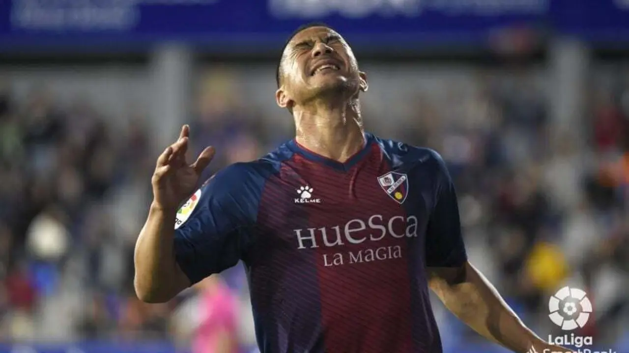 Okazaki suma m&aacute;s goles anulados que convertidos | Foto: LFP
