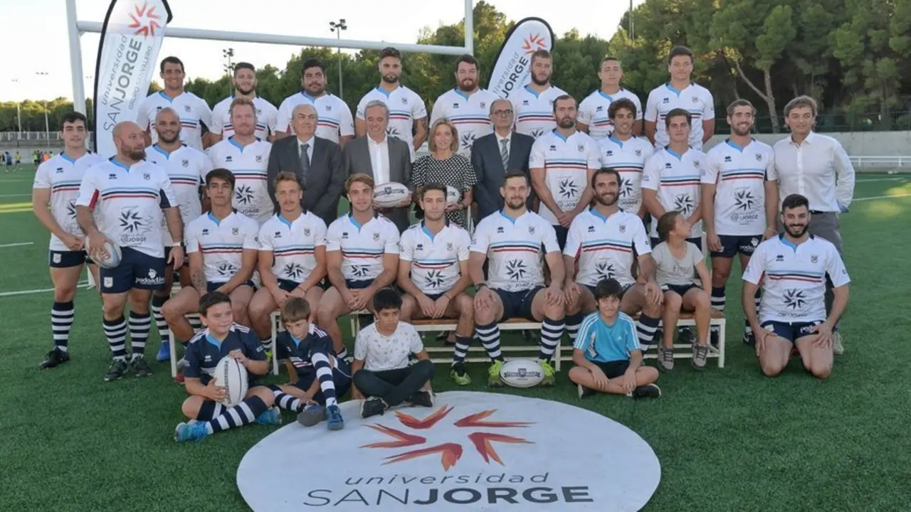 El F&eacute;nix, la USJ y el alcalde Jorge Azc&oacute;n. Foto: F&eacute;nix