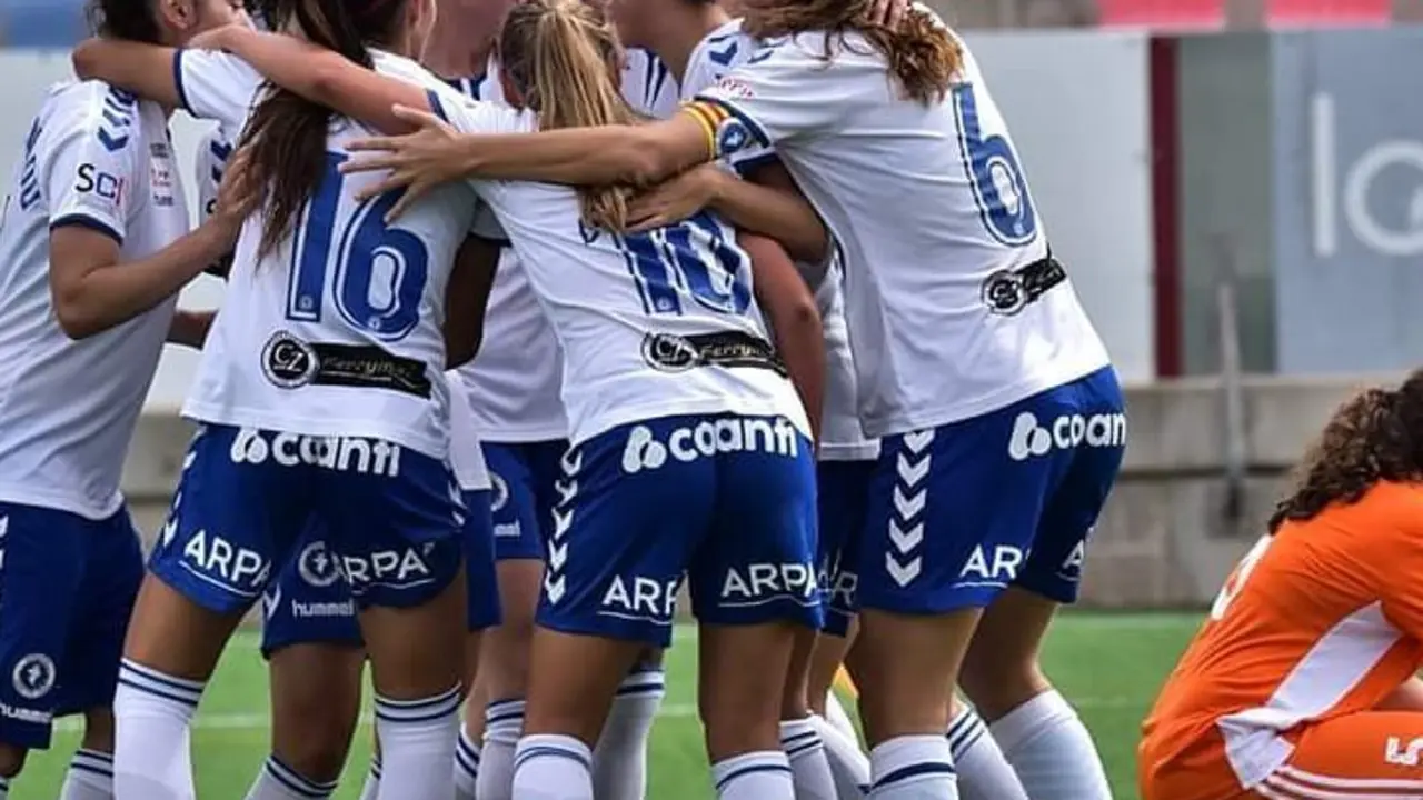 El Zaragoza CFF celebra un gol. Foto: Zaragoza CFF