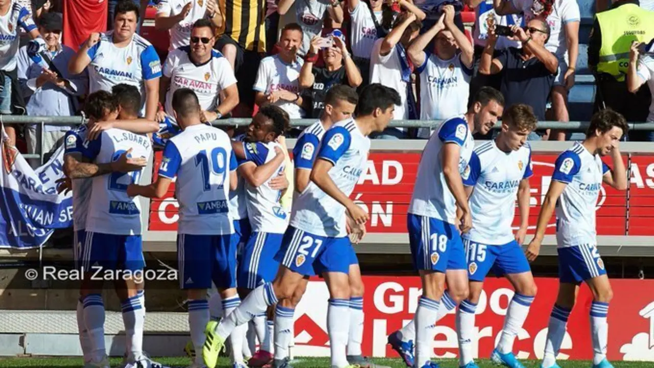 Los jugadores zaragocistas celebran un gol de Eguaras en Los Pajaritos. Foto: Real Zaragoza