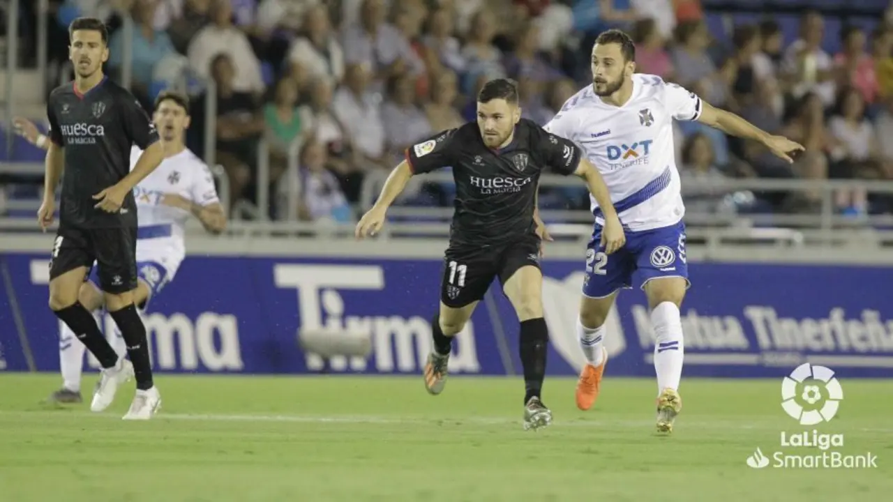 Gal&aacute;n ante el CD Tenerife el pasado mes de noviembre. Foto: LFP