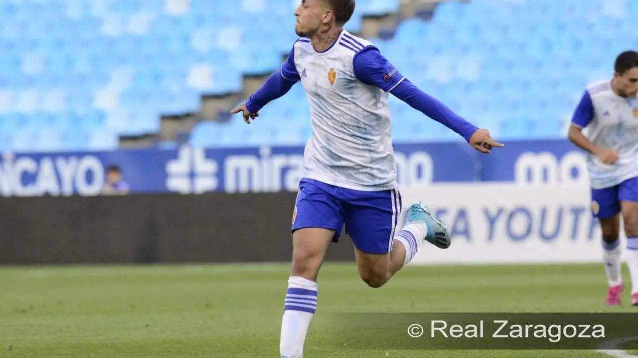 Carbonell celebra un gol ante el Apoel. Foto: Real Zaragoza
