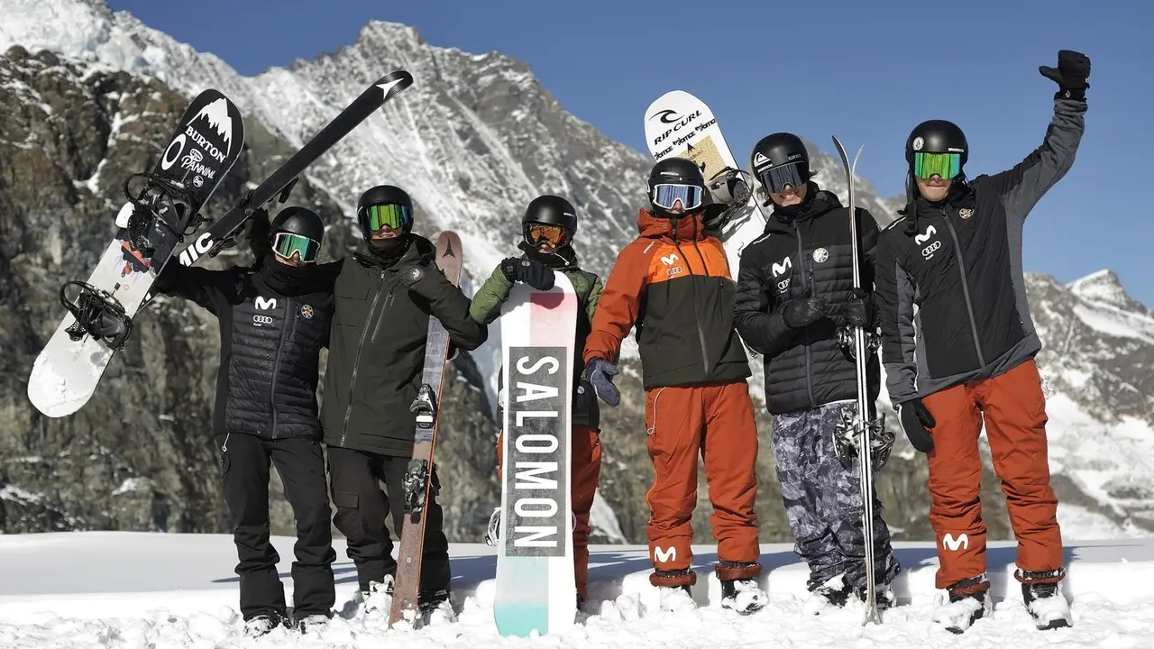 Grupo de freestyle de la Rfedi en Saas-Fee. Foto: Rfedi