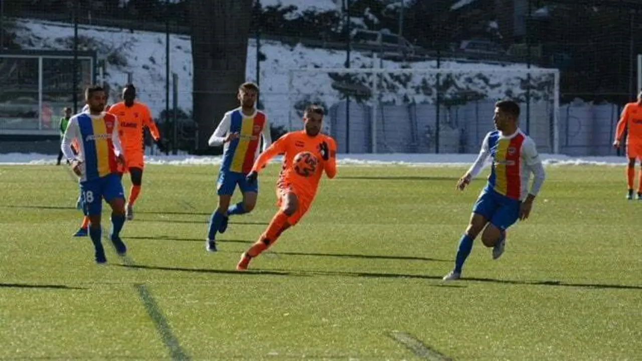 El Ebro cae en Andorra. Foto: CD Ebro