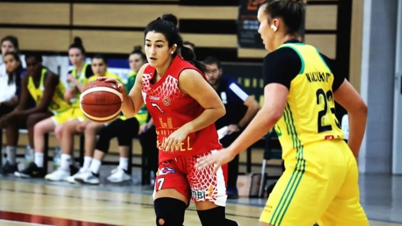 La lituana Kamile Nacickaite, en el partido ante Bembibre. Foto: Mila Fotograf&iacute;a