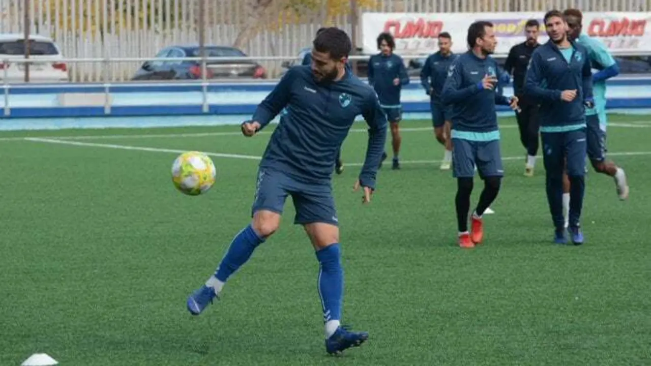 El Ebro ha entrenado esta semana preparando su encuentro ante el Cornella. Foto: CD Ebro