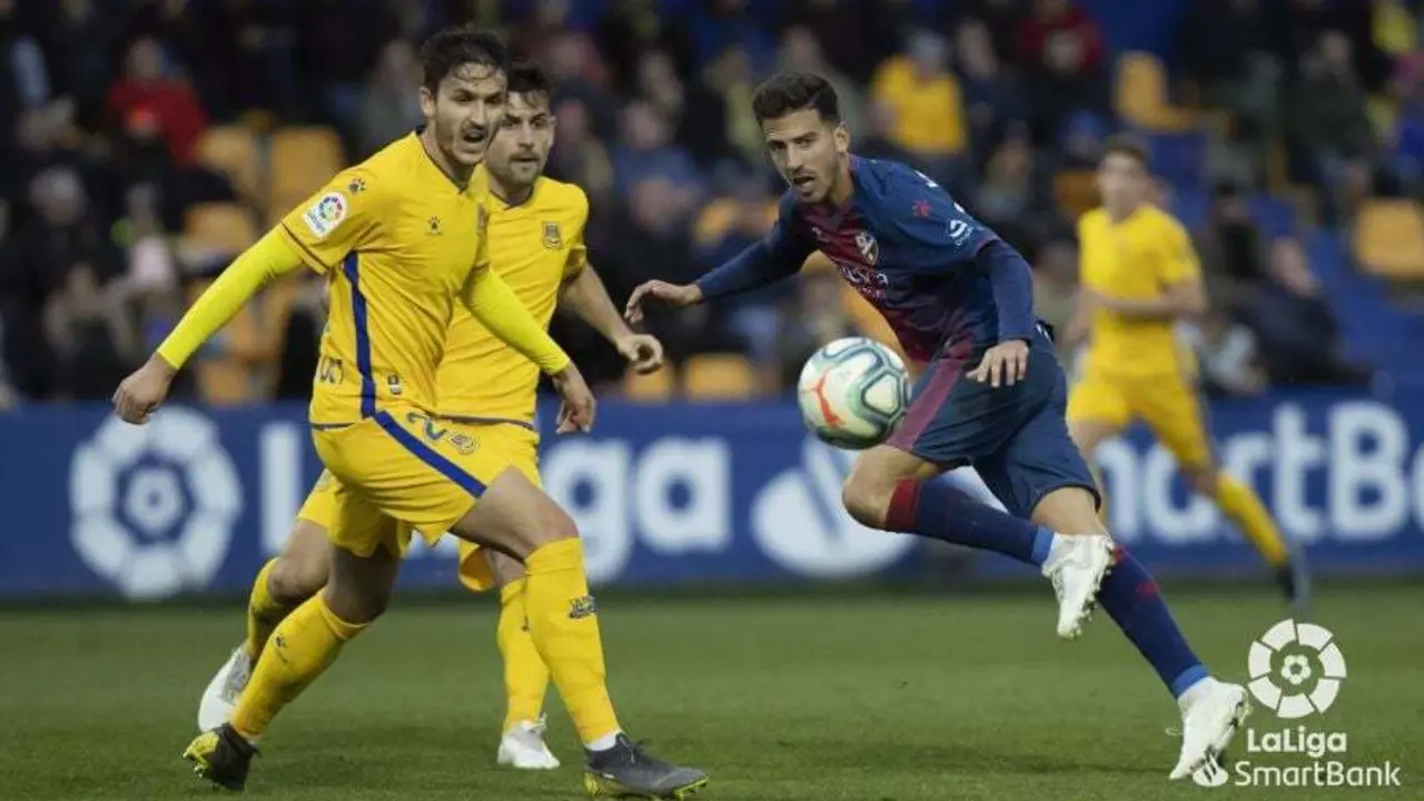Juan Carlos, en la imagen, abri&oacute; el marcador entre el Alcorc&oacute;n y el Huesca. | Foto: LFP