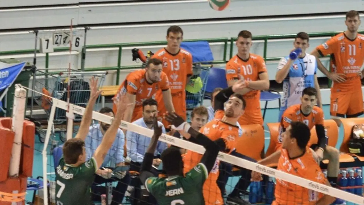Imagen durante el partido entre el CV Teruel y el CV Almer&iacute;a | Foto: CV Teruel