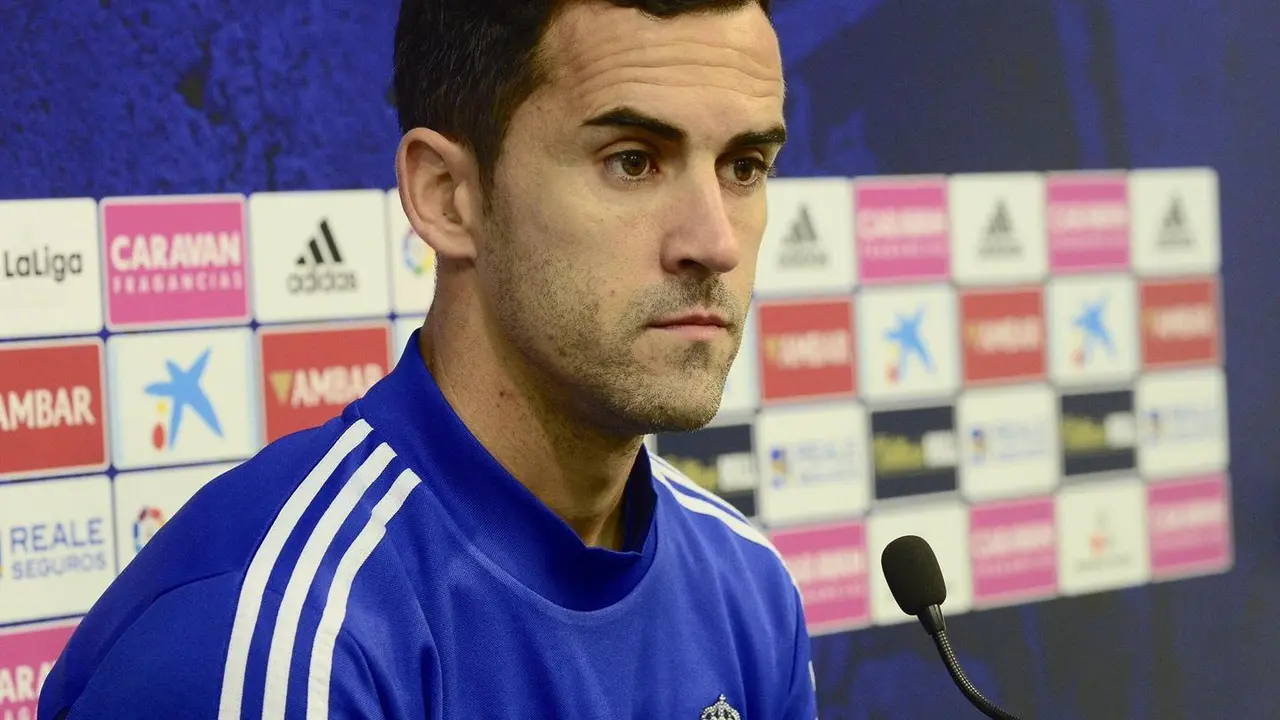Linares en la rueda de prensa. | Foto: Real Zaragoza