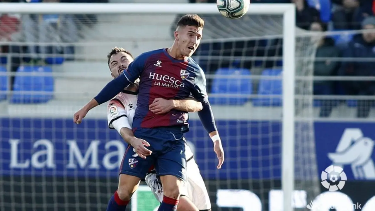 Escriche en el partido contra el Rayo Vallecano. | Foto: LaLiga