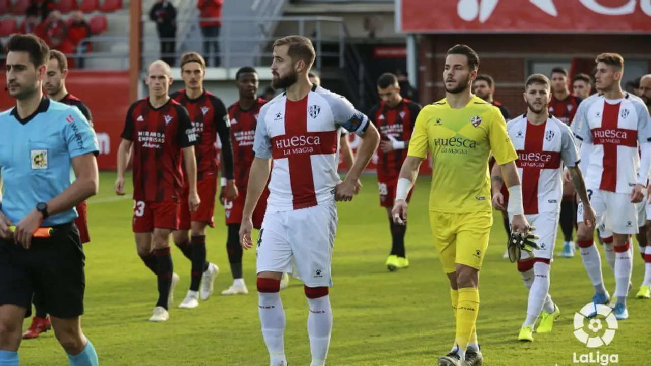 Pulido no podr&aacute; jugar por sanci&oacute;n este jueves en la visita del Mirand&eacute;s a Huesca. | Foto: LFP