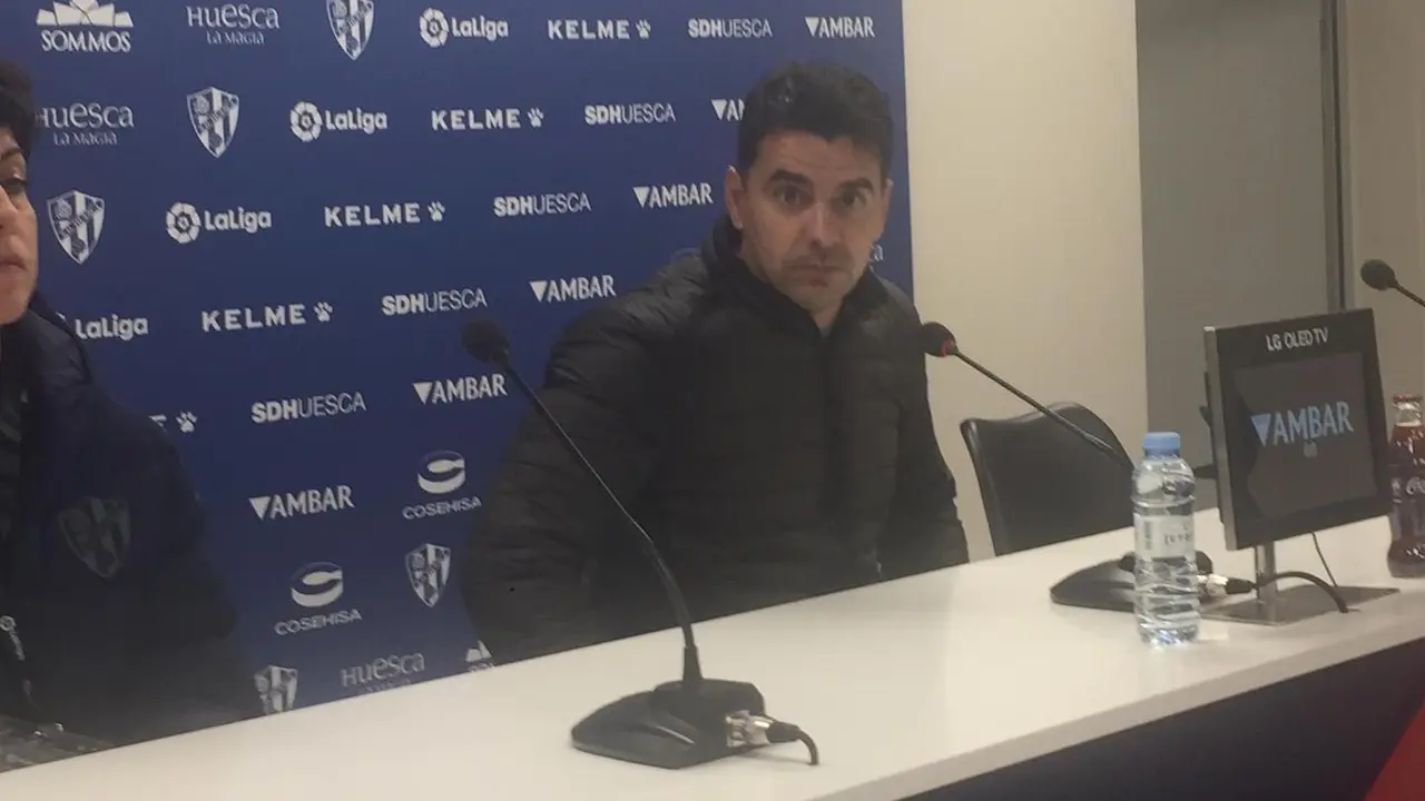 M&iacute;chel en rueda de prensa. | Foto: Sportaragon.com