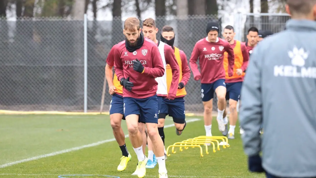 Entrenamiento del conjunto azulgrana. | Foto: SD Huesca