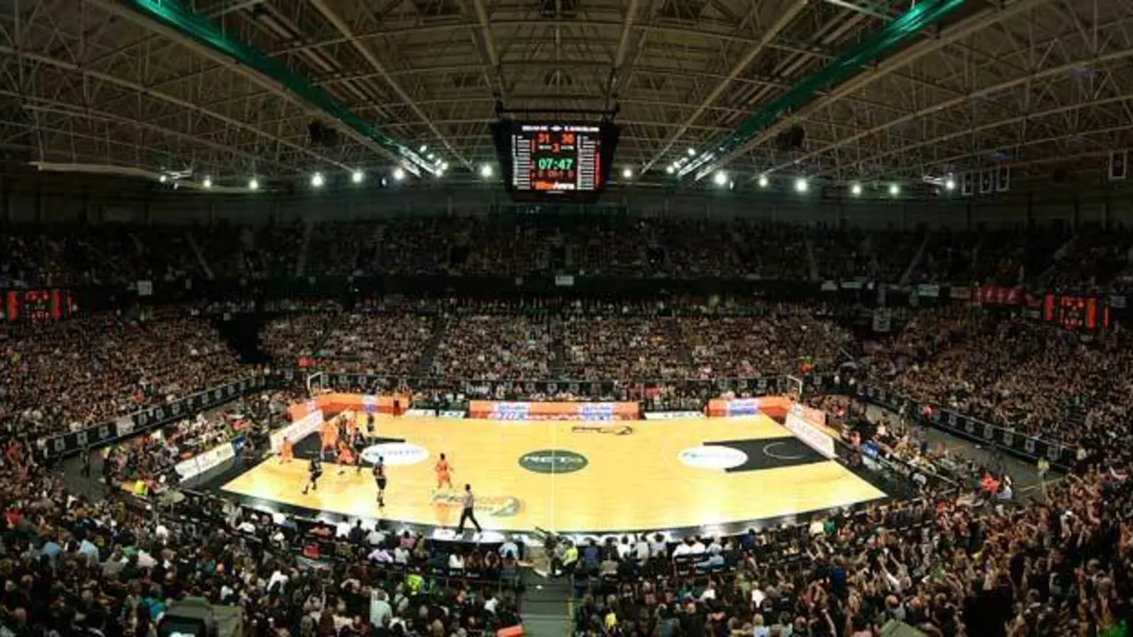 El Bilbao Arena a rebosar, en un encuentro del Bilbao Basket. Foto: Marooned v&iacute;a Photopin