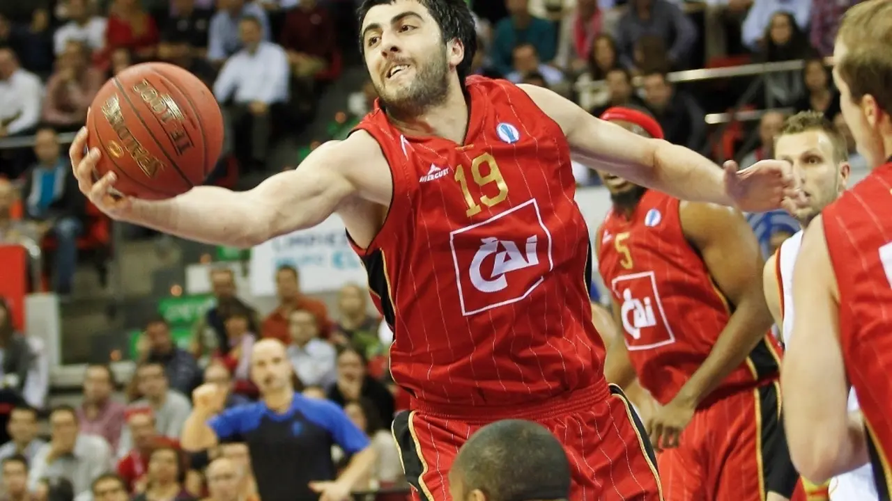 Gio Shermadini, en la temporada 13/14 con el entonces CAI Zaragoza. Foto: Basket Zaragoza