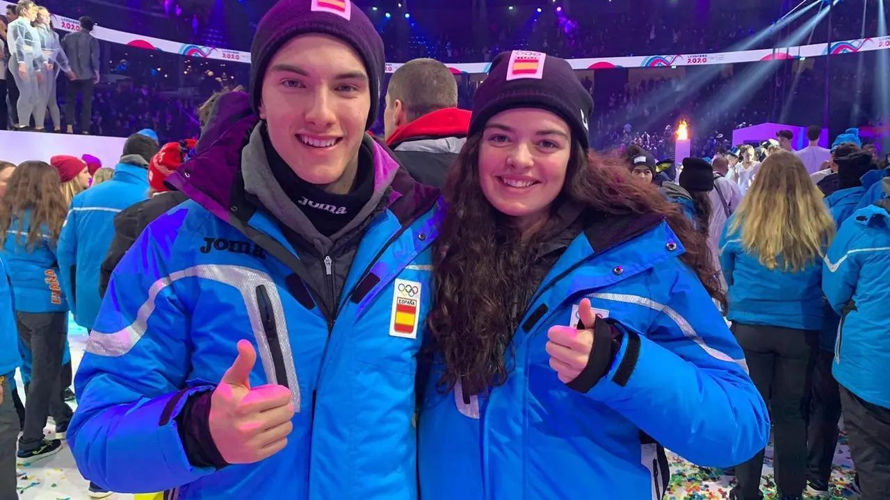 Juan S&aacute;nchez con Jana Suau en la inaguraci&oacute;n de los Juegos en Lausana. Foto: Cedida