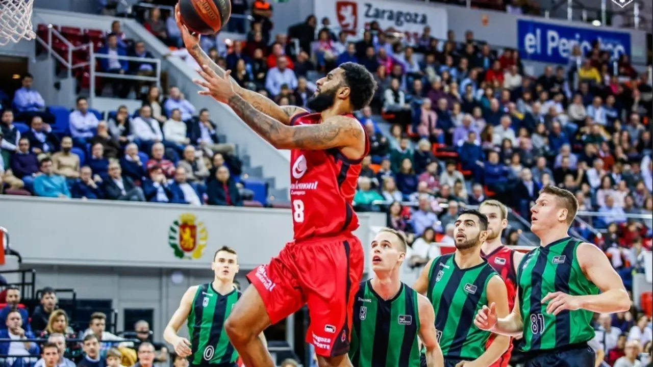 DJ Seeley, en el partido de ida ante Joventut. Foto: Esther Casas/Casademont Zaragoza