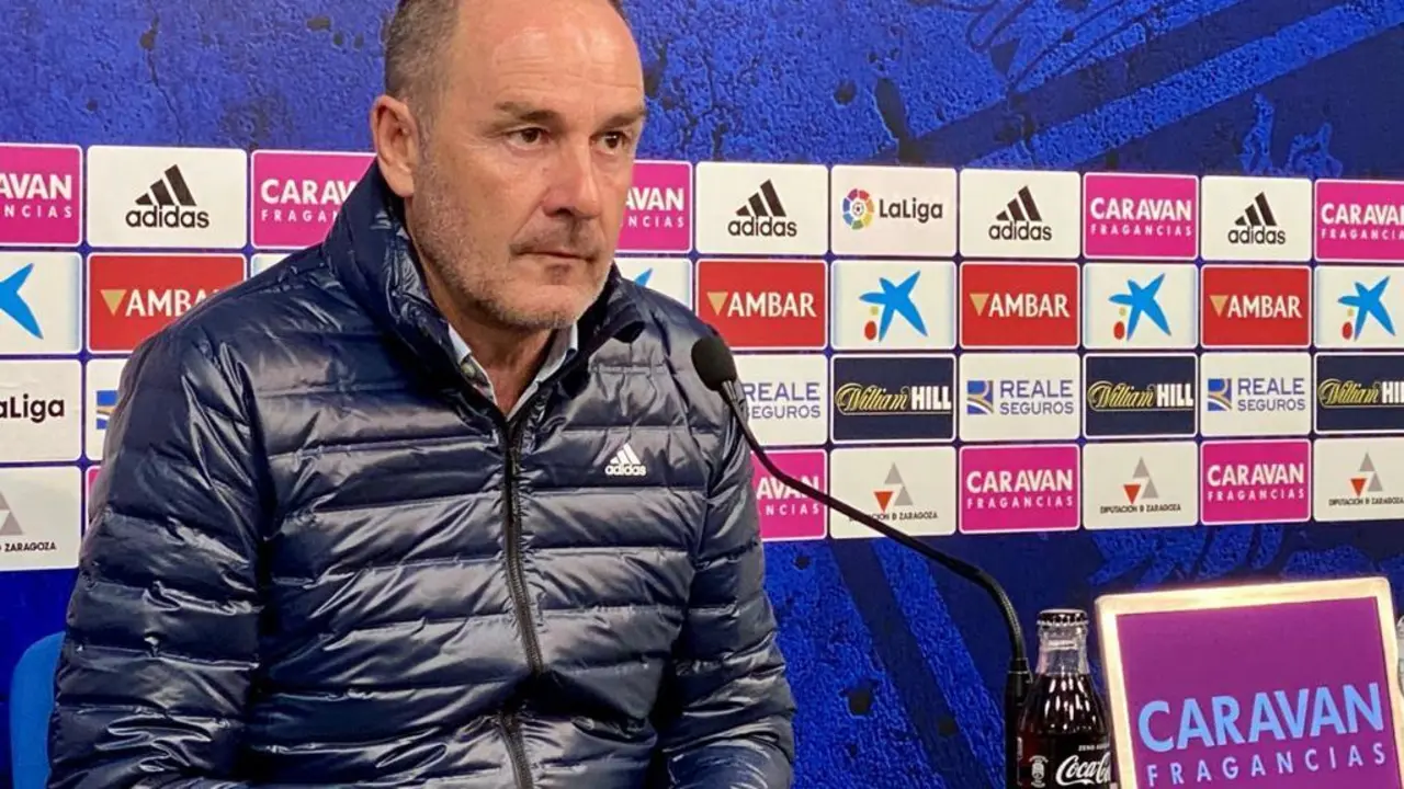 V&iacute;ctor Fern&aacute;ndez en la rueda de prensa previa al duelo frente al Mirand&eacute;s | Foto: Real Zaragoza