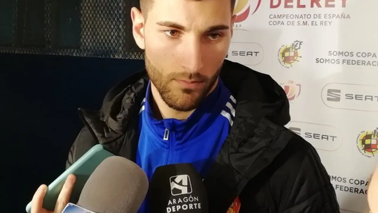 &Aacute;lvaro Rat&oacute;n en zona mixta. Foto: Real Zaragoza