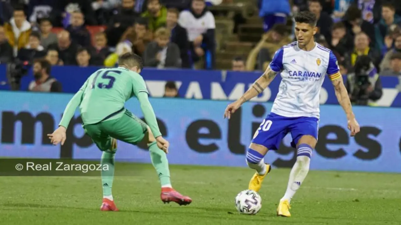 Simone Grippo en el partido de Copa con el Real Madrid, su &uacute;ltimo encuentro como zaragocista. Foto: Tino Gil / Real Zaragoza