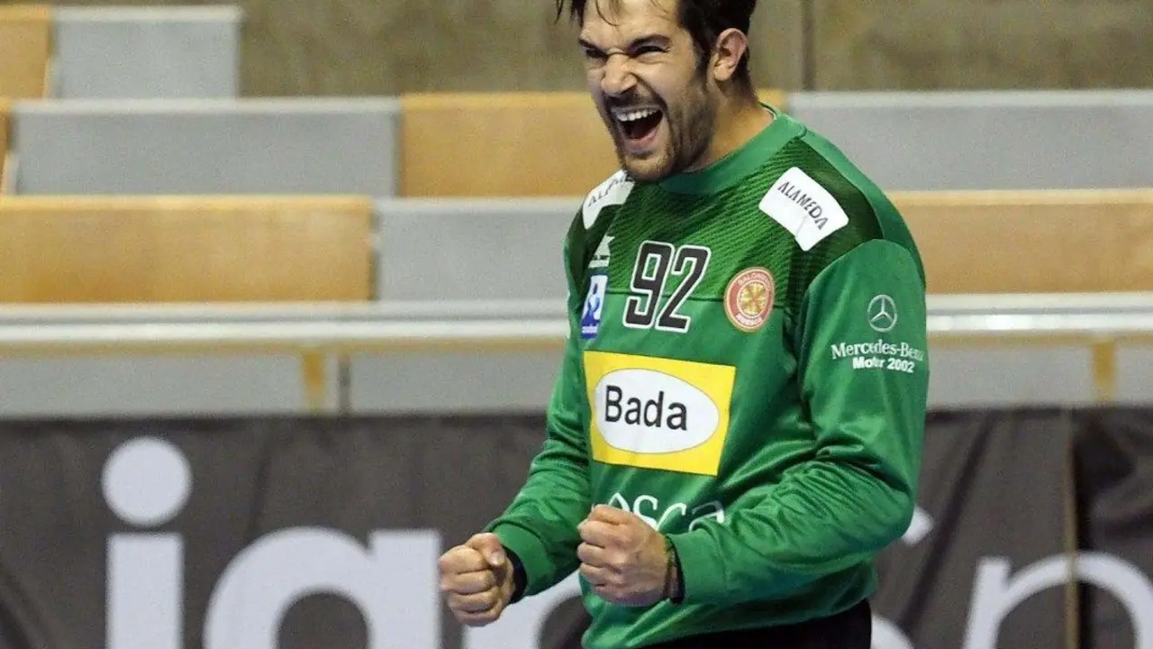 Dani Arguillas, portero del Bada Huesca, en una imagen de archivo durante un partido contra Cuenca. Foto: C.Pascual