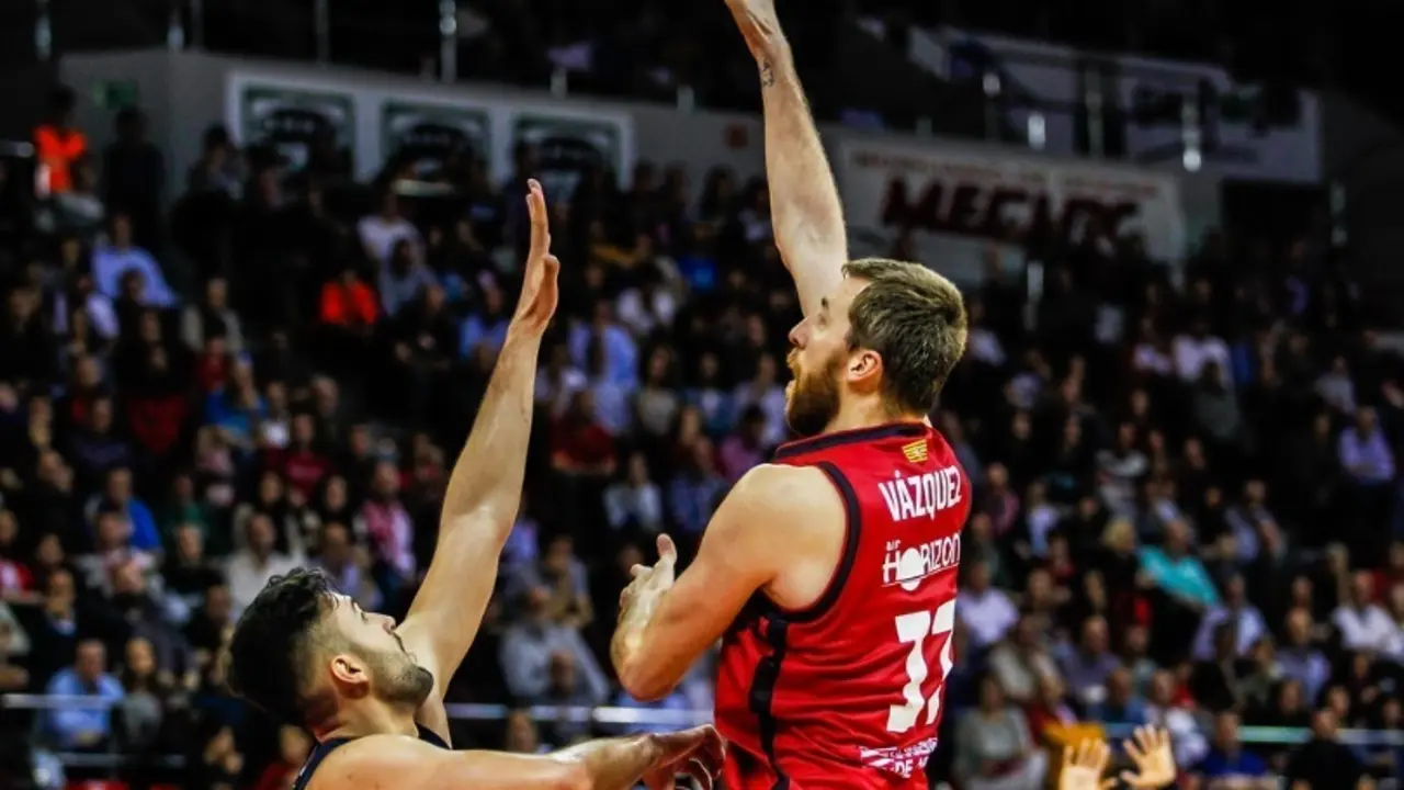 Fran V&aacute;zquez, ante UCAM Murcia. Foto: Esther Casas/Casademont Zaragoza