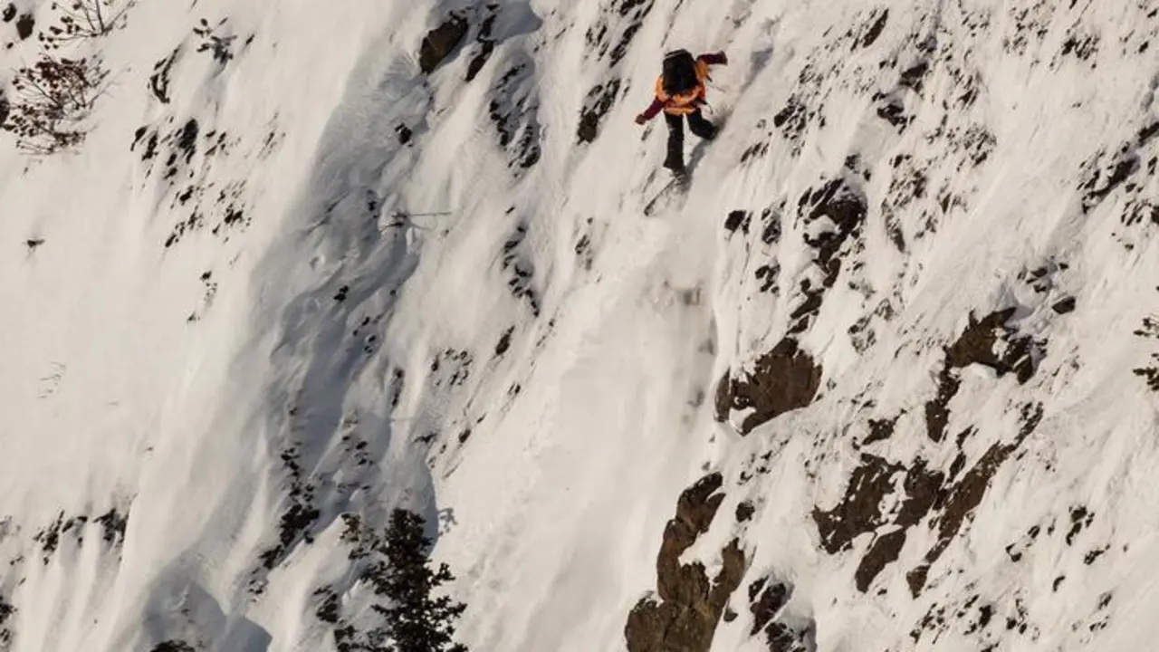 N&uacute;ria Cast&aacute;n durante su descenso en la FWT de Kicking Horse Canad&aacute;). Foto: cedida