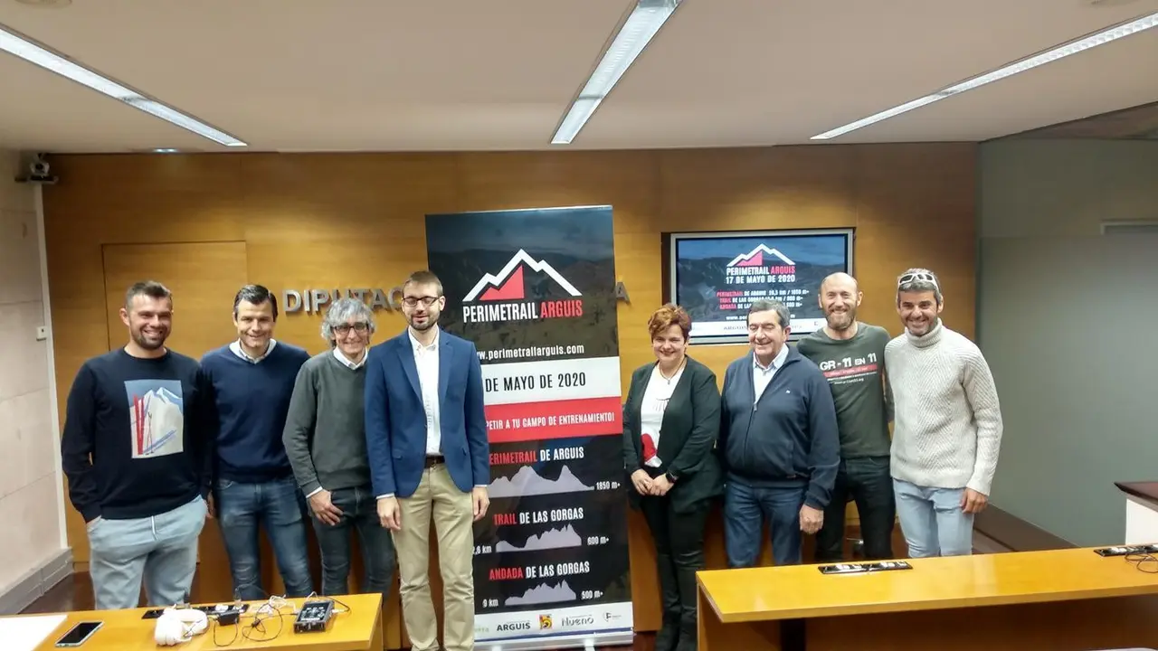 En la imagen, protagonistas de la Perimetrail Arguis. Foto: Sportaragon