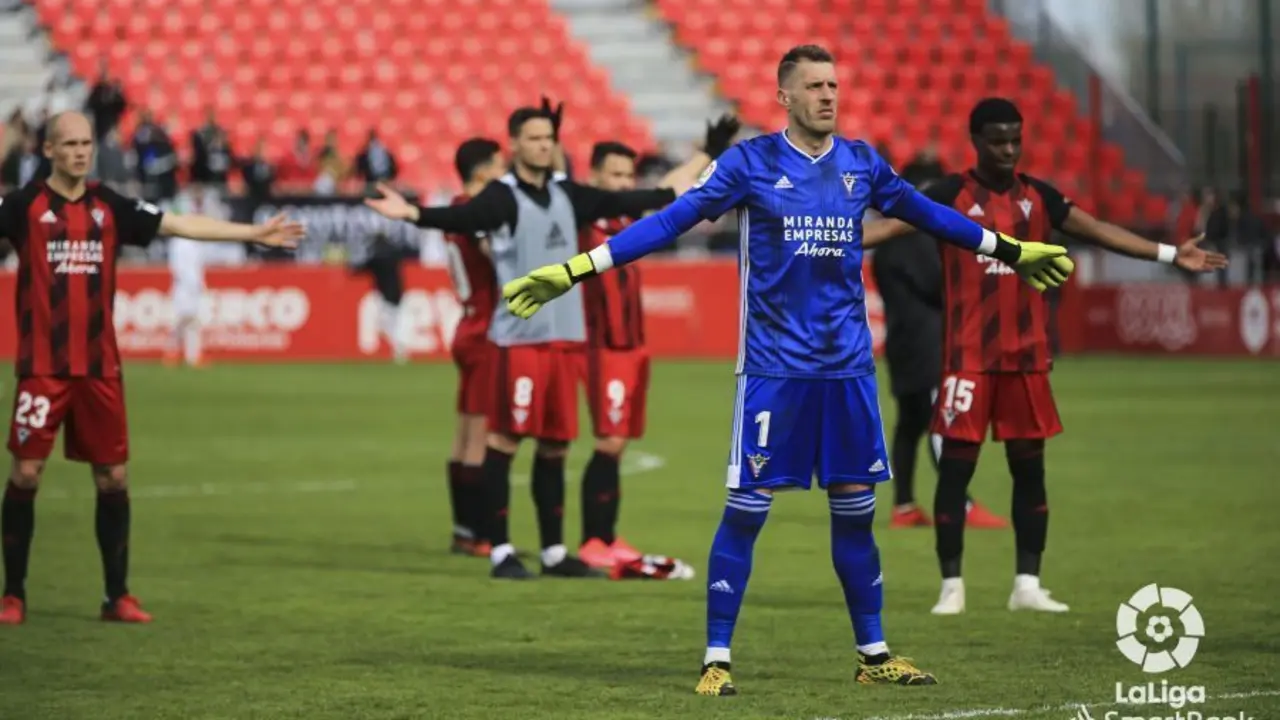 El CD Mirand&eacute;s cosech&oacute; un empate ante el Albacete (1-1) en el &uacute;ltimo encuentro liguero | Foto: Liga Smartbank