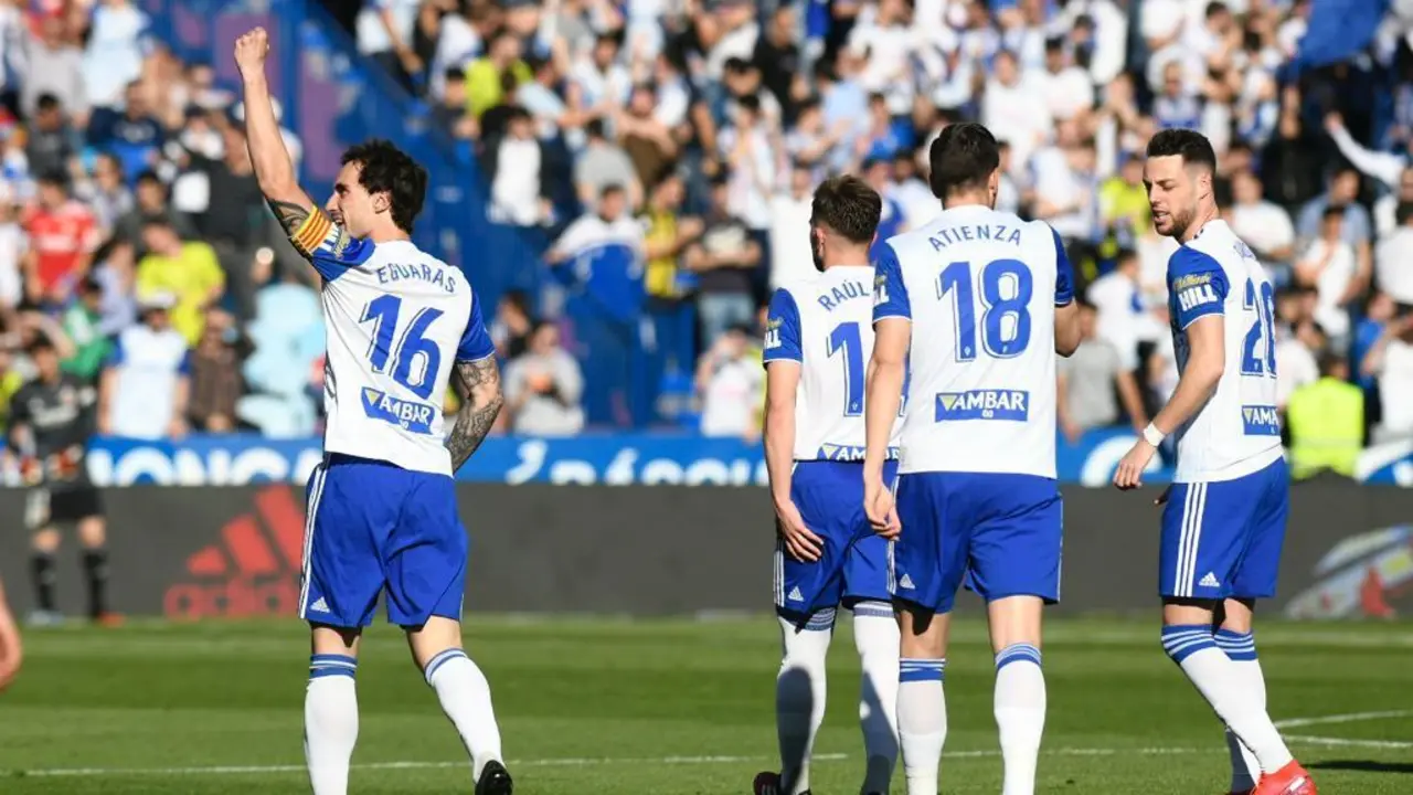 El Real Zaragoza celebra un gol de Eguaras. Foto: Real Zaragoza 