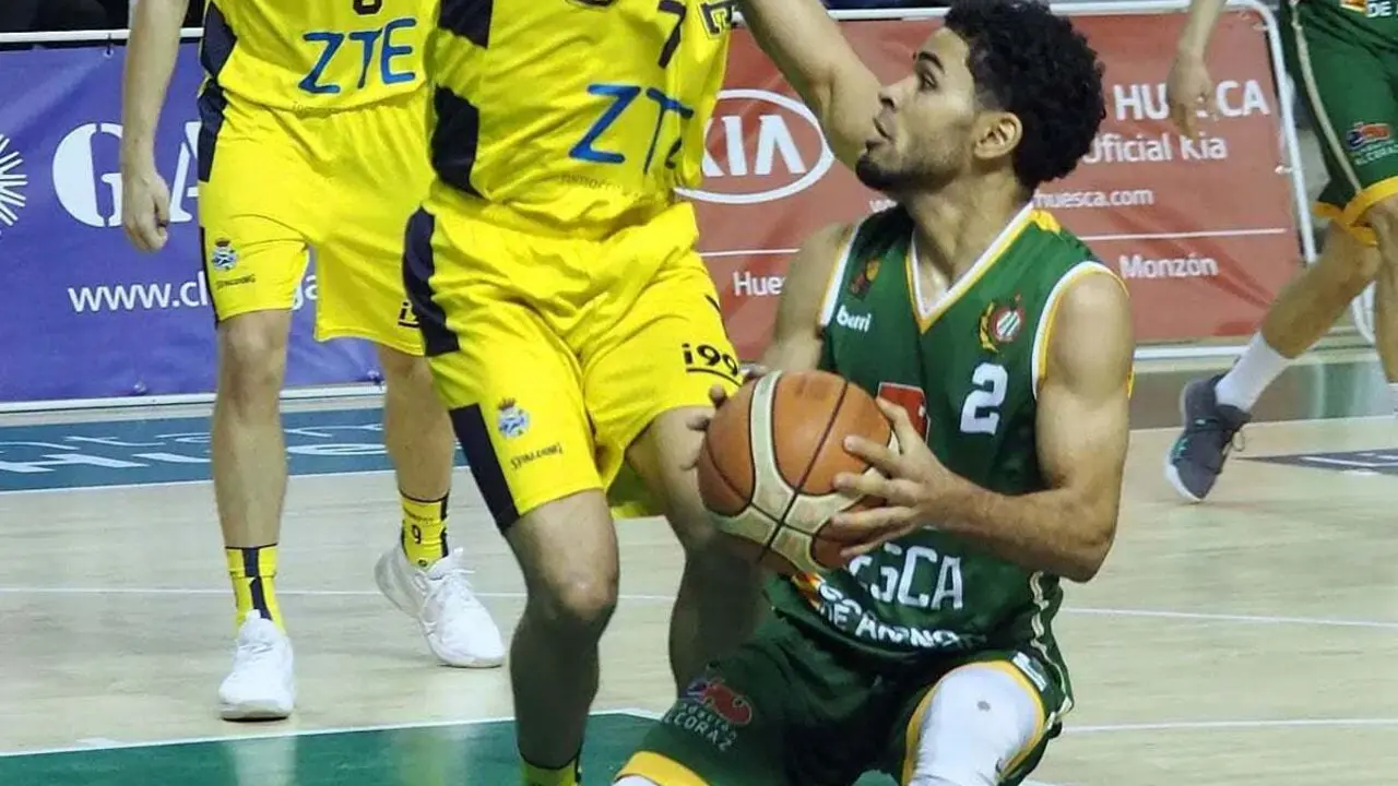 Alec Wintering en una imagen durante el &uacute;ltimo choque celebrado en Huesca | Foto: C.Pascual