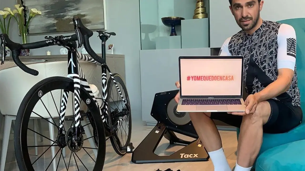 Alberto Contador tambi&eacute;n se queda en casa.