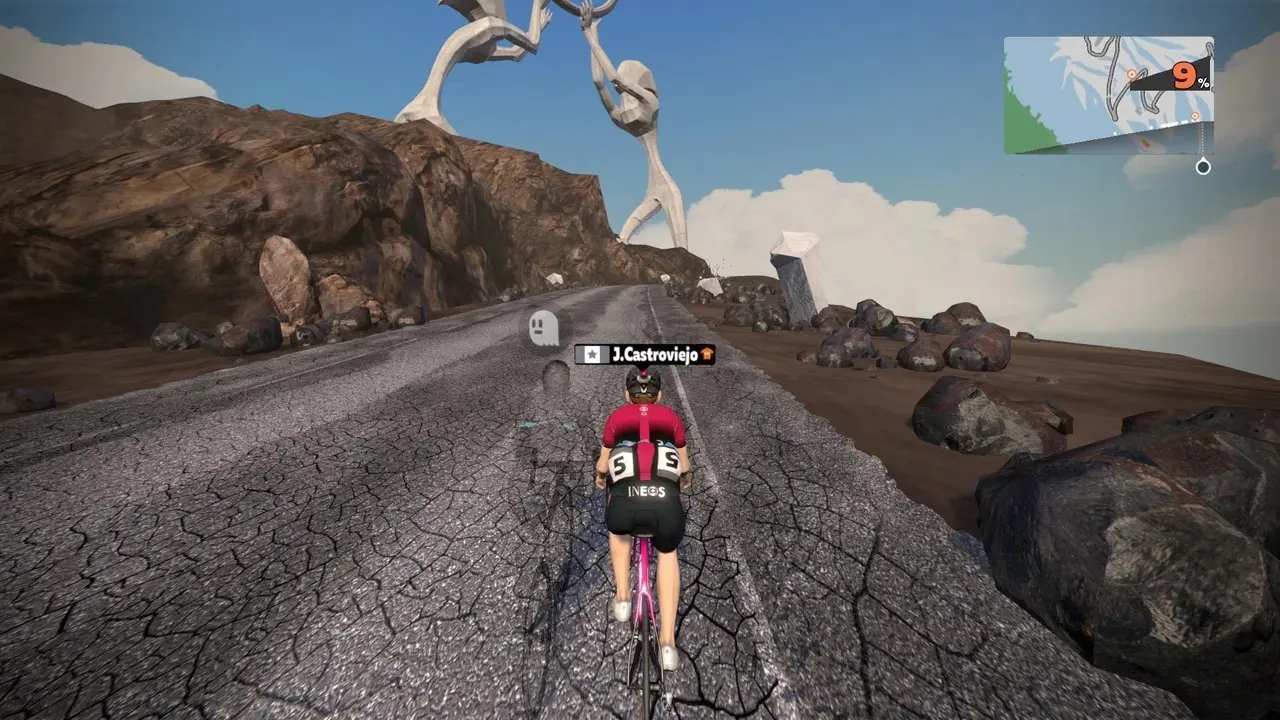 El avatar digital del espa&ntilde;ol Jonathan Castroviejo en la carrera virtual INEOS-eRace. Imagen cedida por Zwift. EFE