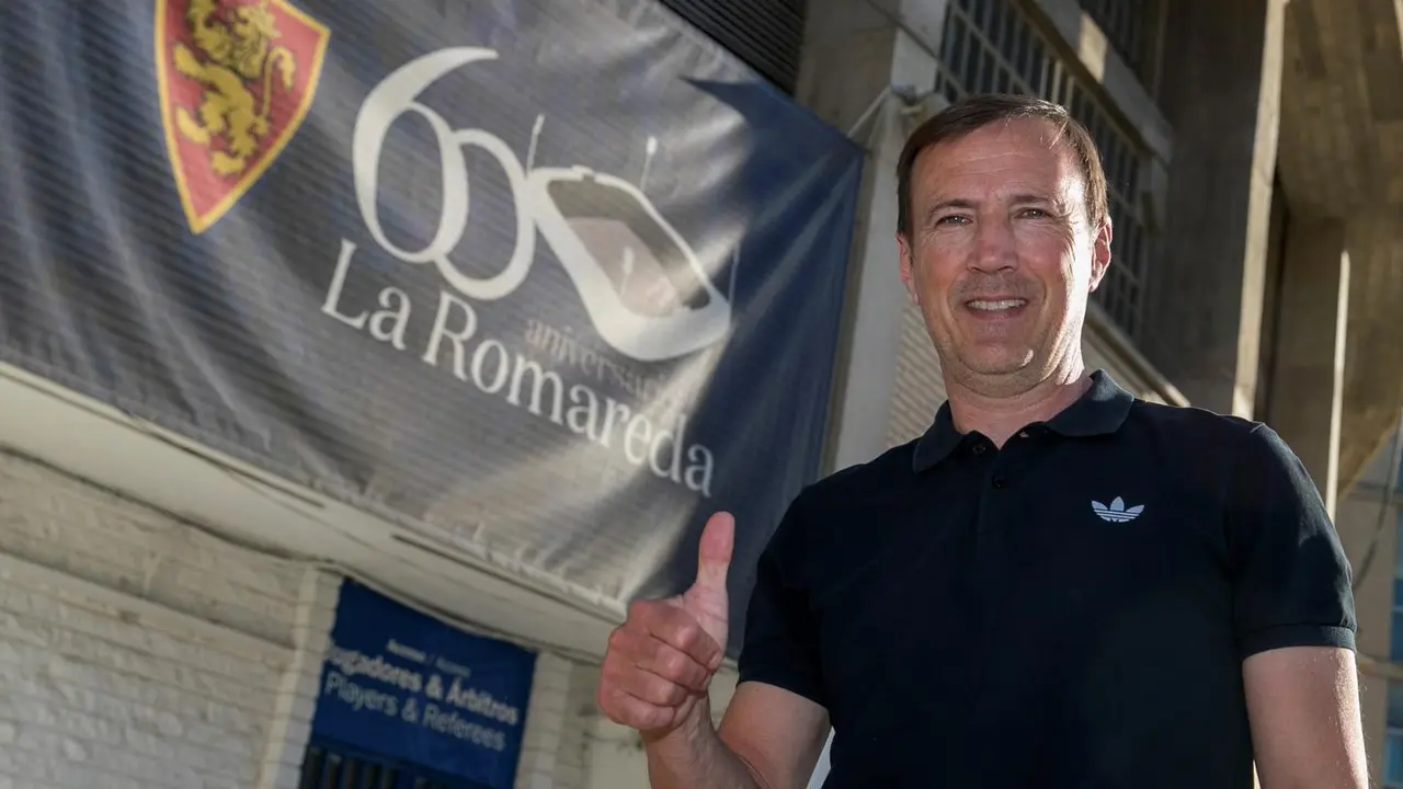 El exjugador y actual delegado de campo del Real Zaragoza, Alberto Belsu&eacute;. EFE/Javier Cebollada