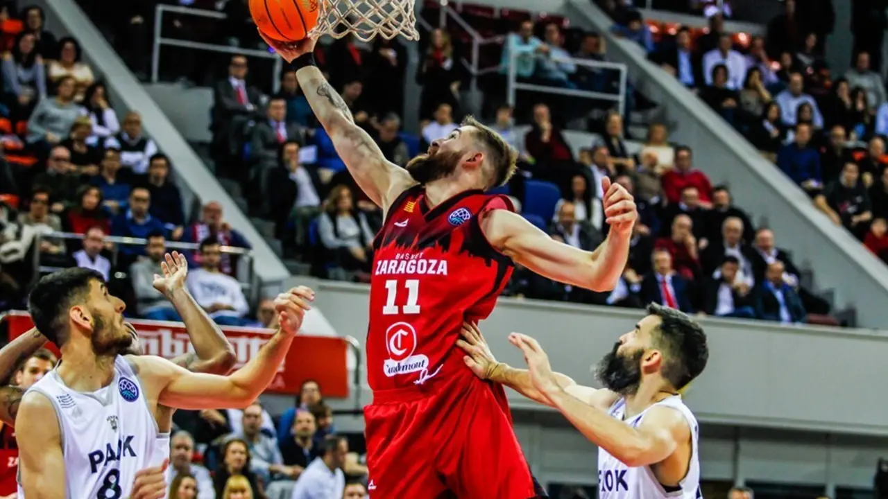 Nemanja Radovic, ante el PAOK. Foto: Esther Casas/FIBA
