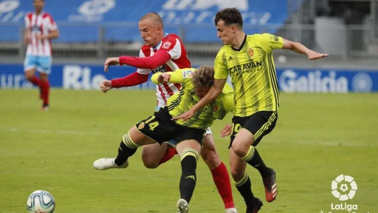 Franc&eacute;s, junto a Guti, en el partido ante el Lugo. Foto: La Liga